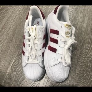 Women Velvet Superstar Adidas Shoes